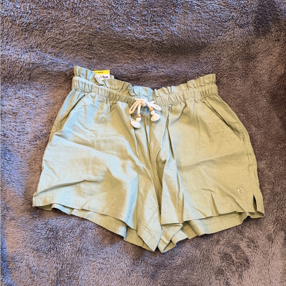 NWT Women's Green Hang Ten Casual Shorts